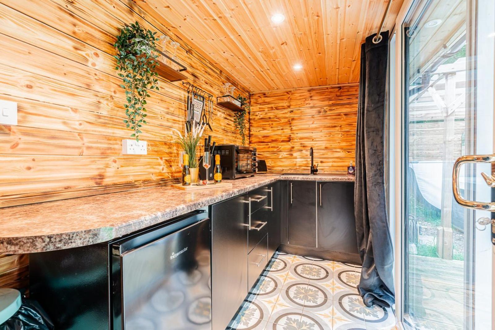 Cozy Cottage With Hot Tub! Cadnam Exterior photo